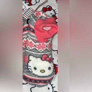 Hello Kitty Christmas slipper socks size fits size 4-10